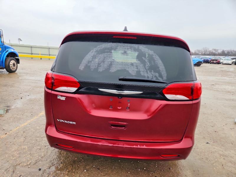 99388735 :رقم المزاد ، 2C4RC1CG3NR226690 vin ، 2022 Chrysler Voyager مزاد بيع