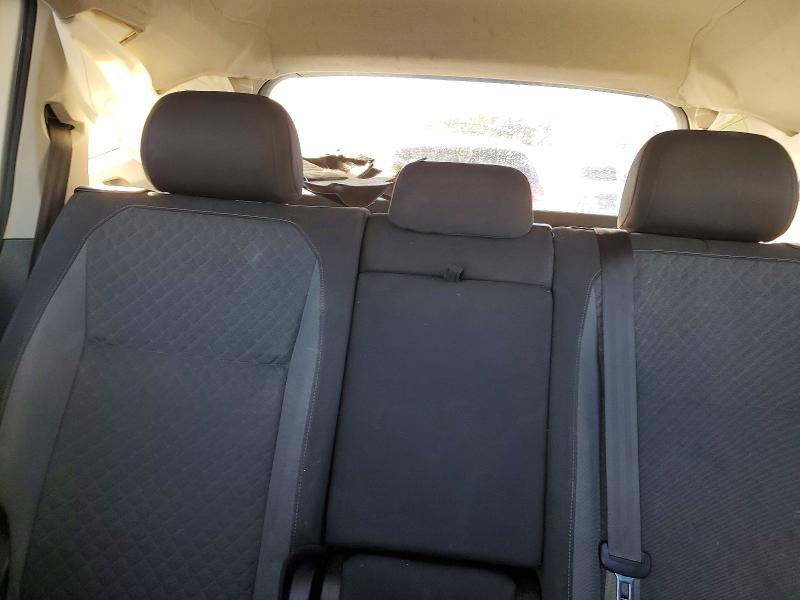 73750675 :رقم المزاد ، 3VV0B7AX9KM015886 vin ، 2019 Volkswagen Tiguan مزاد بيع