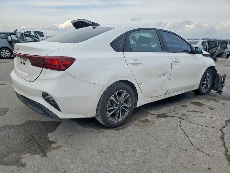 2023 Kia Forte მანქანა იყიდება აუქციონზე, vin: 3KPF24AD6PE641748, აუქციონის ნომერი: 99150185
