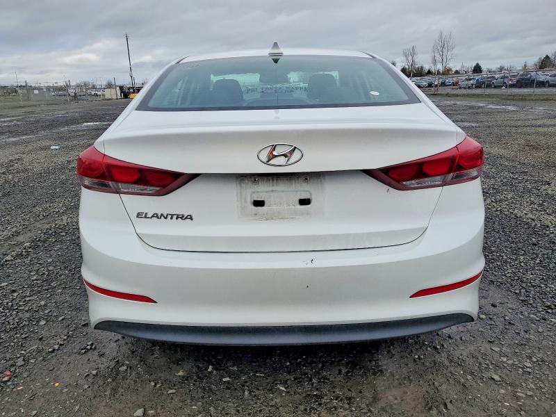 99556745 :رقم المزاد ، 5NPD84LF2JH300421 vin ، 2018 Hyundai Elantra Se مزاد بيع