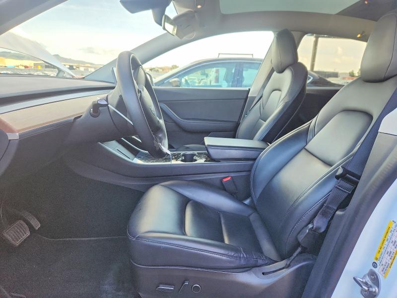 74650675 :رقم المزاد ، 5YJYGDEE5MF068456 vin ، 2021 Tesla Model Y مزاد بيع