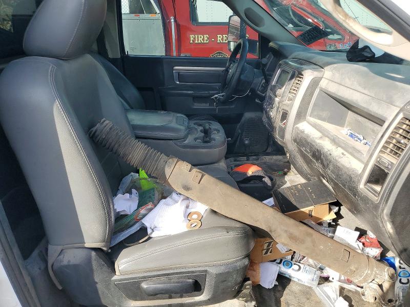 98133535 :رقم المزاد ، 3C7WRNBL1DG595272 vin ، 2013 Ram 5500 مزاد بيع