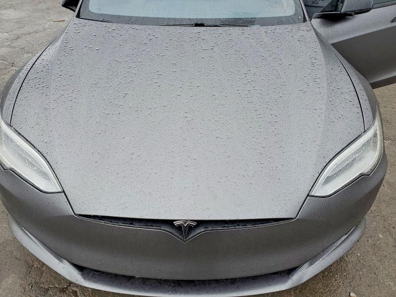 2019 Tesla Model S მანქანა იყიდება აუქციონზე, vin: 5YJSA1E22KF305140, აუქციონის ნომერი: 99286435
