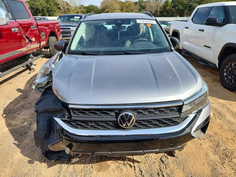 75242065 :رقم المزاد ، 3VVDX7B2XPM323906 vin ، 2023 Volkswagen Taos مزاد بيع