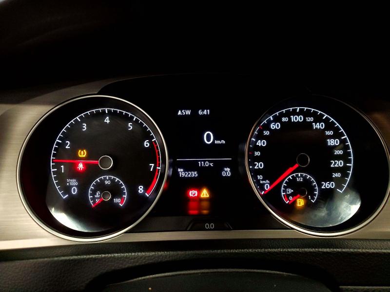 73372655 :رقم المزاد ، 3VW117AU3FM063575 vin ، 2015 Volkswagen Golf مزاد بيع