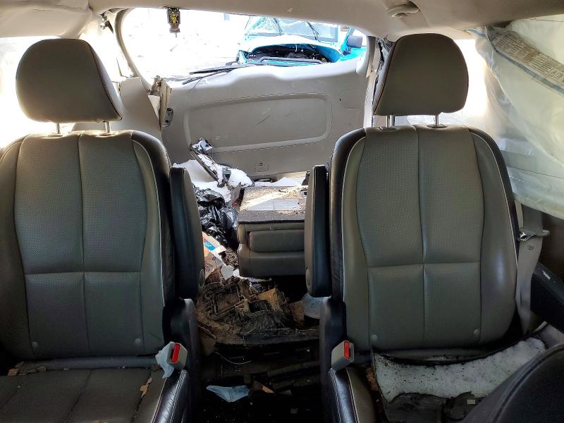 Продаж на аукціоні авто 2018 Kia Sedona, vin: KNDMC5C1XJ6423399, номер лоту: 74492635