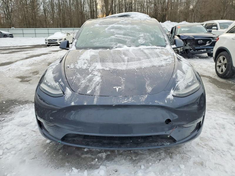 74821045 :رقم المزاد ، 5YJYGDEE8MF085123 vin ، 2021 Tesla Model Y مزاد بيع