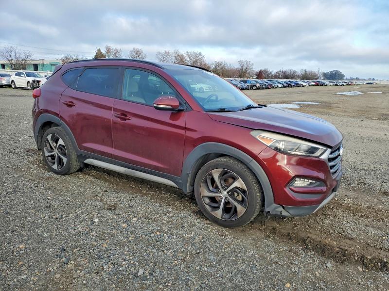 2017 Hyundai Tucson მანქანა იყიდება აუქციონზე, vin: KM8J33A22HU562866, აუქციონის ნომერი: 97890565