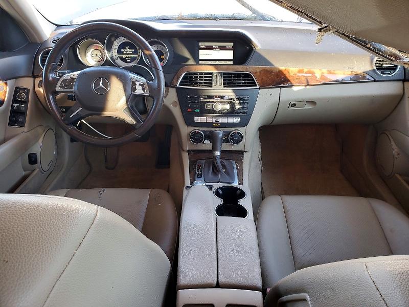Продажа на аукционе авто 2013 Mercedes-benz C, vin: WDDGF4HB2DA780034, номер лота: 73105425