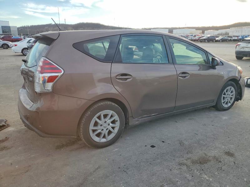 Продаж на аукціоні авто 2015 Toyota Prius V, vin: JTDZN3EU8FJ022045, номер лоту: 73039055