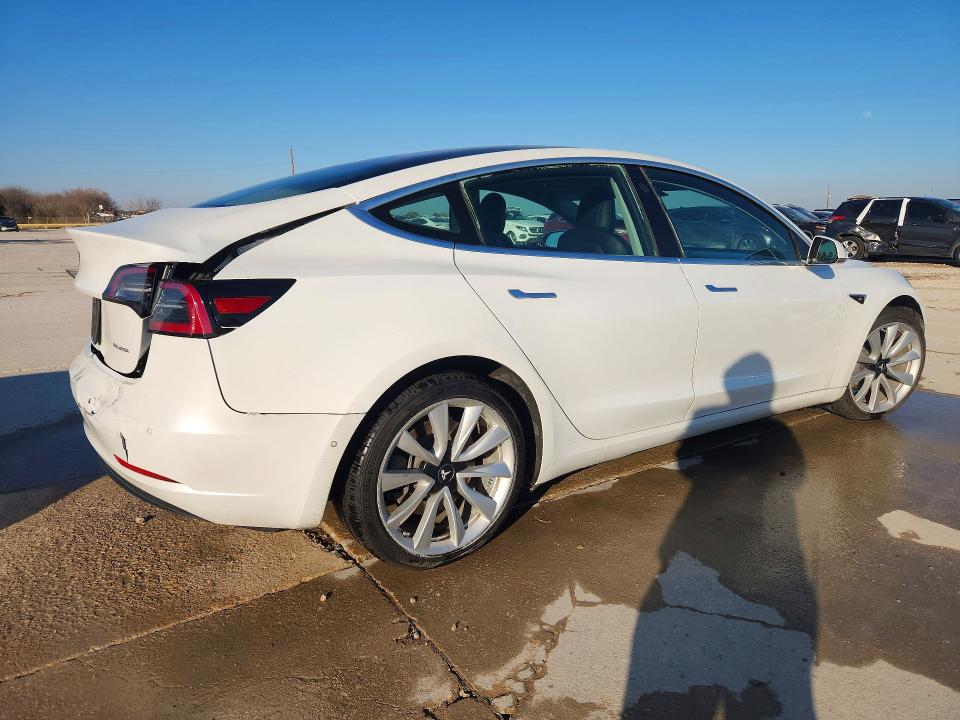 74848345 :رقم المزاد ، 5YJ3E1EB3KF194669 vin ، 2019 Tesla Model 3 مزاد بيع