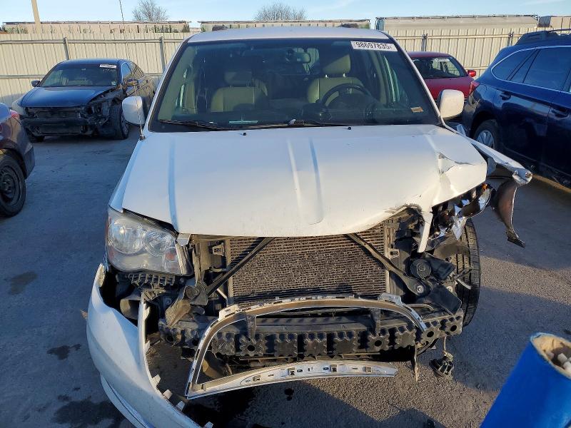 98697835 :رقم المزاد ، 2C4RC1BG1GR185688 vin ، 2016 Chrysler Town & Country مزاد بيع