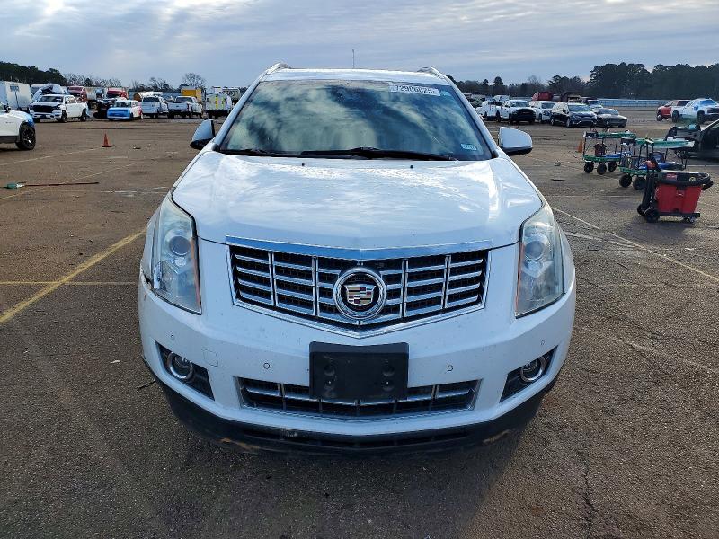 72906025 :رقم المزاد ، 3GYFNDE37FS569994 vin ، 2015 Cadillac Srx Premiu مزاد بيع