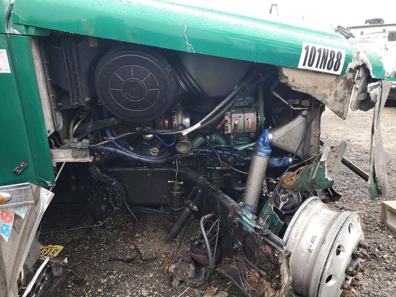 97881995 :رقم المزاد ، 3ALXFBCG4FDGS7180 vin ، 2015 Freightliner Coronado مزاد بيع