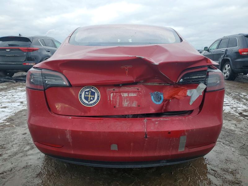 73057975 :رقم المزاد ، 5YJ3E1EA6JF011027 vin ، 2018 Tesla Model 3 مزاد بيع