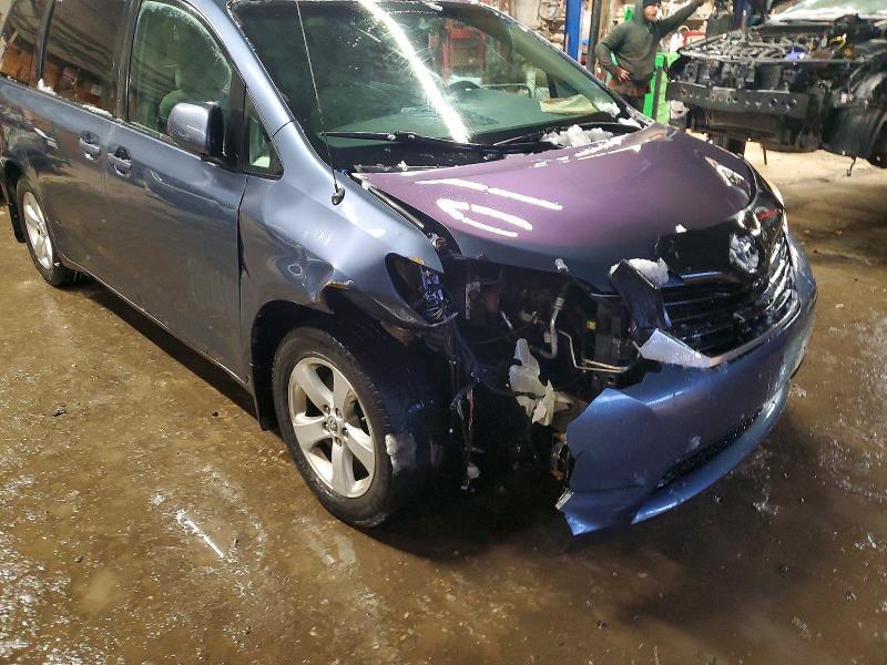 Продажа на аукционе авто 2013 Toyota Sienna, vin: 5TDKK3DC0DS385054, номер лота: 97522325