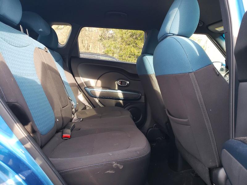 72747065 :رقم المزاد ، KNDJP3A53F7219028 vin ، 2015 Kia Soul + مزاد بيع
