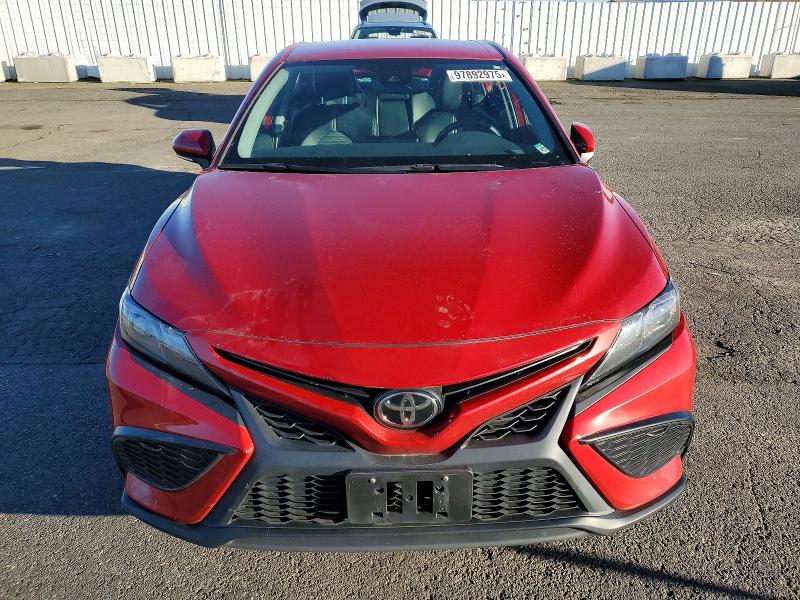 Продажа на аукционе авто 2022 Toyota Camry, vin: 4T1T11AK2NU014820, номер лота: 97892975