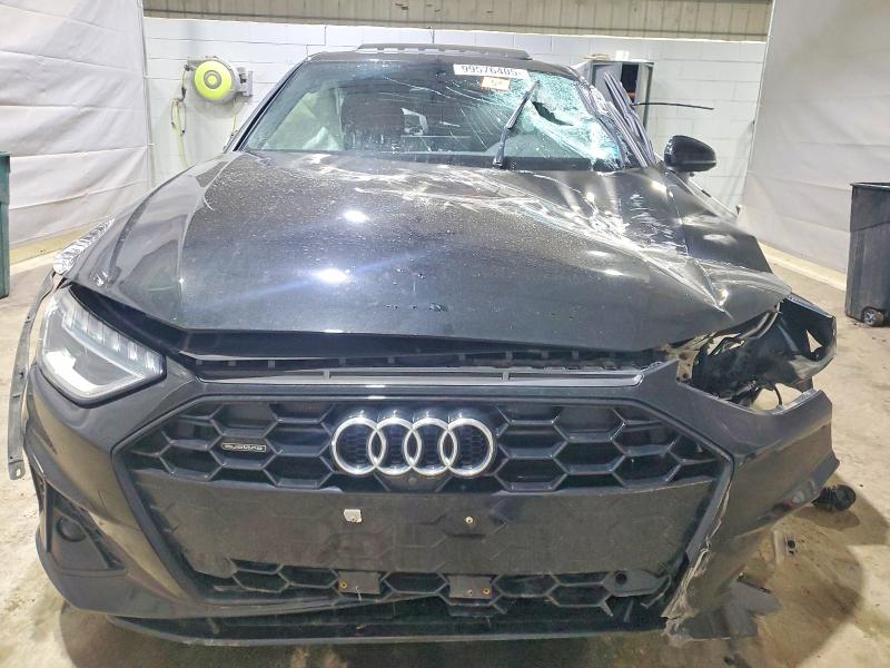99576405 :رقم المزاد ، WAUEAAF43MA020811 vin ، 2021 Audi A4 مزاد بيع