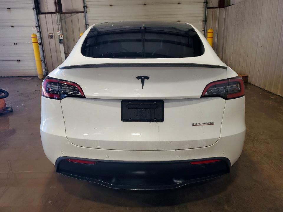75077735 :رقم المزاد ، 7SAYGDEFXNF551518 vin ، 2022 Tesla Model Y مزاد بيع