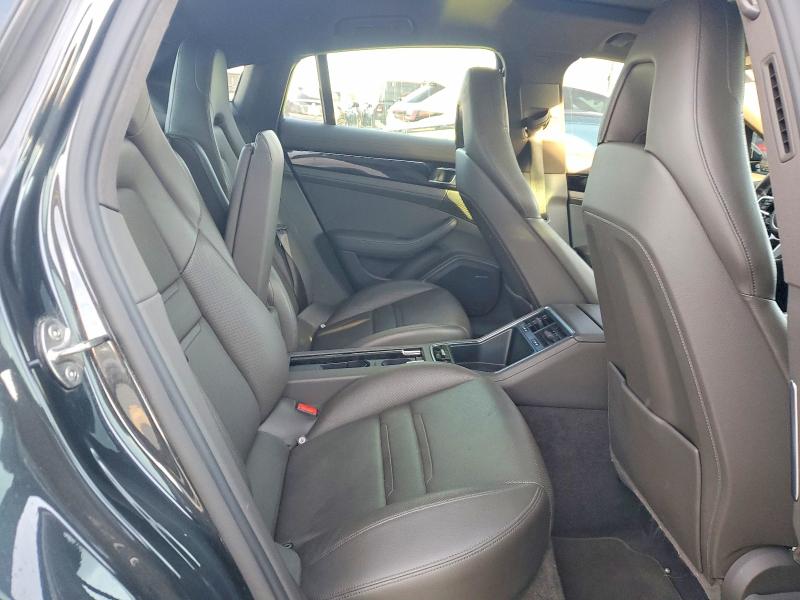 72487095 :رقم المزاد ، WP0AA2A72HL100409 vin ، 2017 Porsche Panamera 2 مزاد بيع