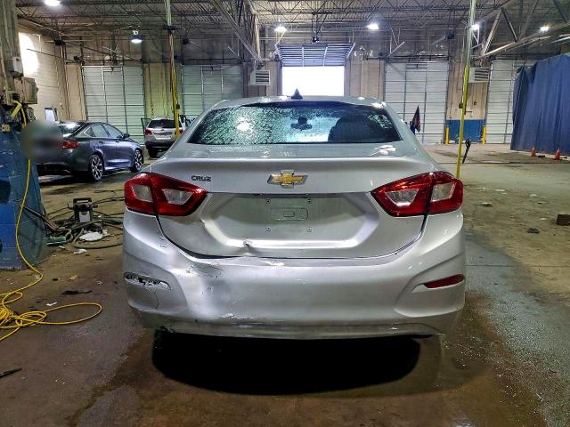 2018 Chevrolet Cruze მანქანა იყიდება აუქციონზე, vin: 1G1BC5SM4J7235628, აუქციონის ნომერი: 99042345
