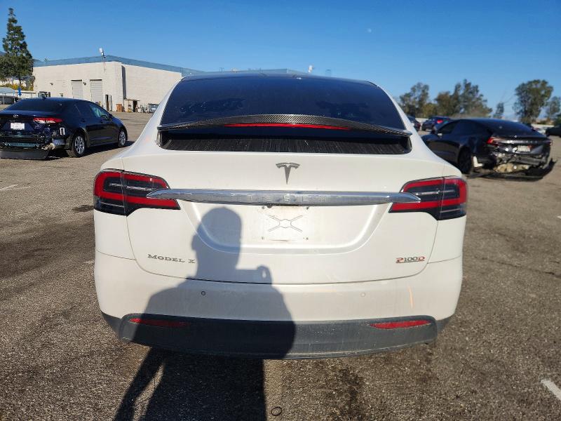 2016 Tesla Model X მანქანა იყიდება აუქციონზე, vin: 5YJXCBE41GF016622, აუქციონის ნომერი: 74977745