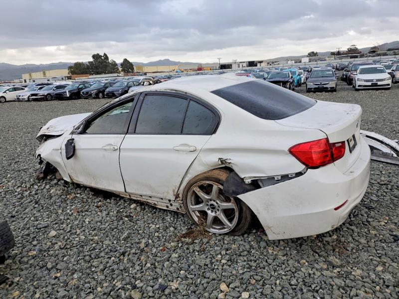 Продаж на аукціоні авто 2015 Bmw 320 I Xdrive, vin: WBA3C3G54FNT52224, номер лоту: 97031835
