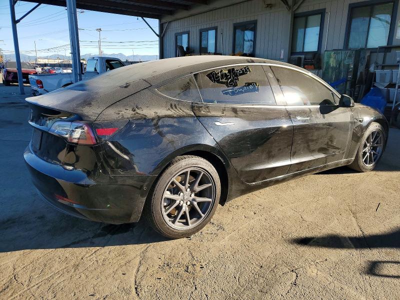 2021 Tesla Model 3 მანქანა იყიდება აუქციონზე, vin: 5YJ3E1EAXMF928783, აუქციონის ნომერი: 74353515