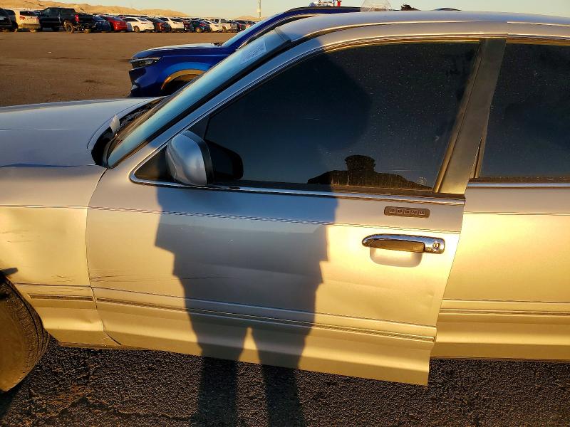 52439816 :رقم المزاد ، 2MELM75W6TX704294 vin ، 1996 Mercury Grand Marquis مزاد بيع