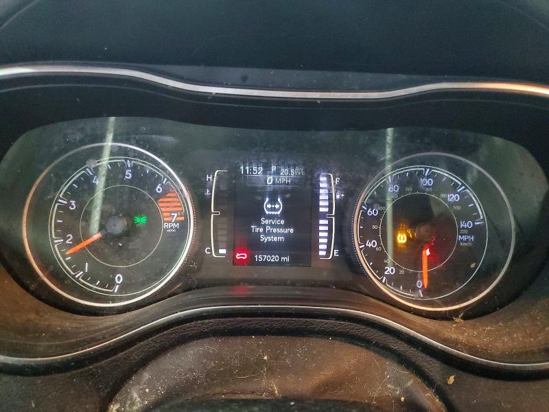 2019 Jeep Cherokee მანქანა იყიდება აუქციონზე, vin: 1C4PJLLB4KD165149, აუქციონის ნომერი: 99726535