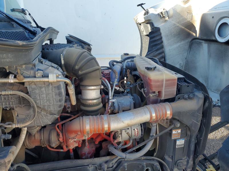 72804095 :رقم المزاد ، 1NPBAH8XXHD421470 vin ، 2017 Peterbilt Tractor 579 مزاد بيع