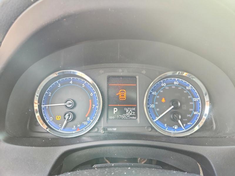 Продаж на аукціоні авто 2017 Toyota Corolla, vin: 5YFBURHE9HP663831, номер лоту: 73591595