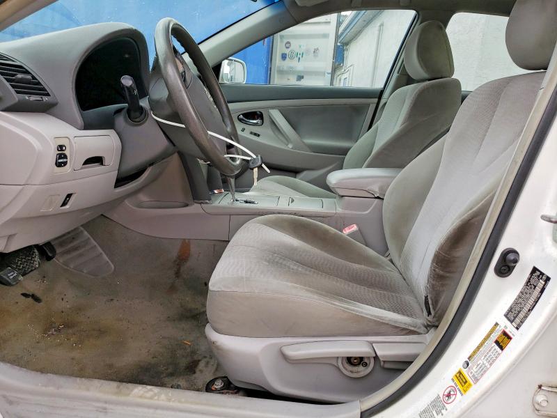 2010 Toyota Camry Base მანქანა იყიდება აუქციონზე, vin: 4T1BF3EK3AU552679, აუქციონის ნომერი: 75653405