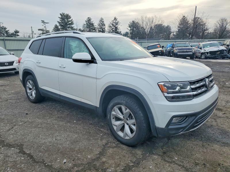 Продаж на аукціоні авто 2018 Volkswagen Atlas, vin: 1V2LR2CA8JC588585, номер лоту: 99592595