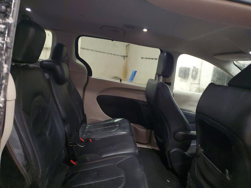 73856015 :رقم المزاد ، 2C4RC1BG0HR831224 vin ، 2017 Chrysler Pacifica مزاد بيع