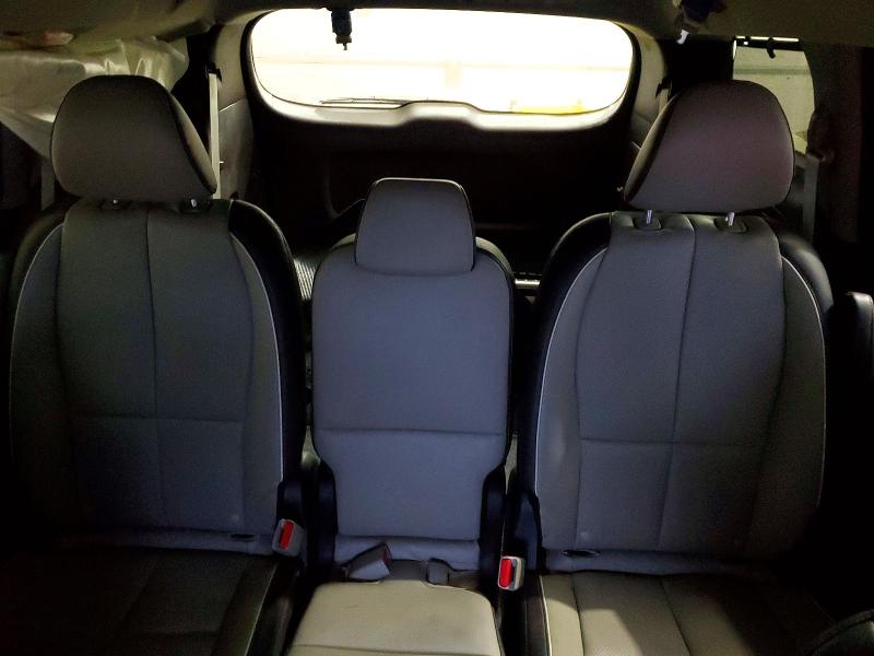 99480825 :رقم المزاد ، KNDME5C12H6271980 vin ، 2017 Kia Sedona مزاد بيع