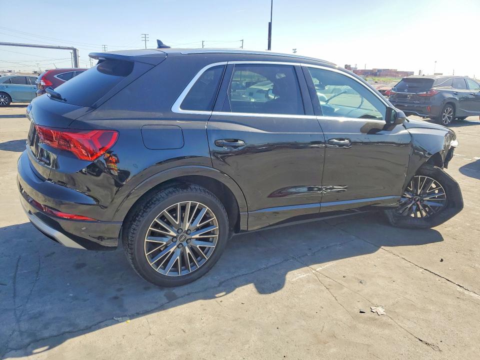 75483905 :رقم المزاد ، WA1AUCF32N1035811 vin ، 2022 Audi Q3 مزاد بيع