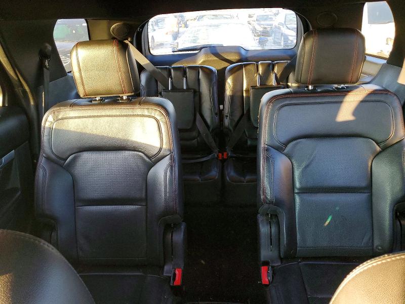 98214065 :رقم المزاد ، 1FM5K8GT6HGB05946 vin ، 2017 Ford Explorer مزاد بيع