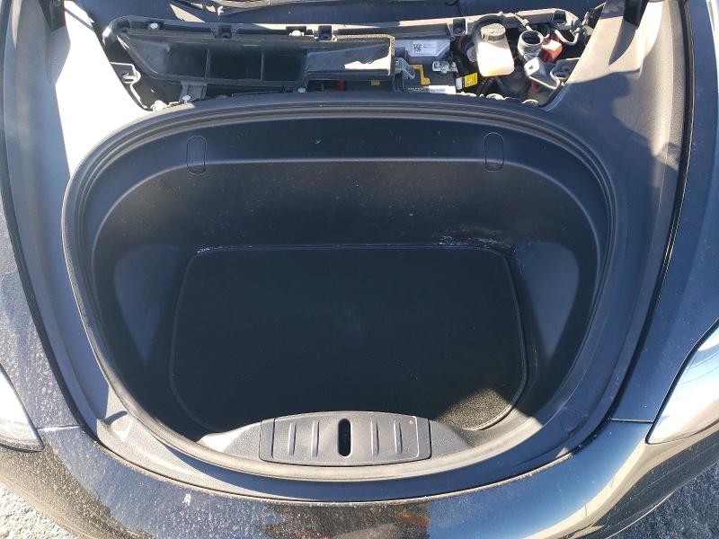 72375195 :رقم المزاد ، 5YJ3E1EB2KF440787 vin ، 2019 Tesla Model 3 مزاد بيع