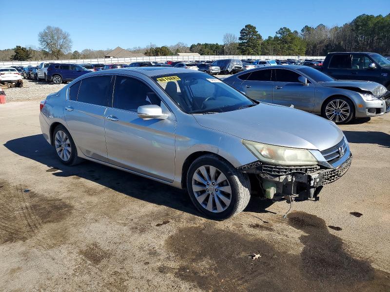 2015 Honda Accord მანქანა იყიდება აუქციონზე, vin: 1HGCR2F73FA181974, აუქციონის ნომერი: 73492755
