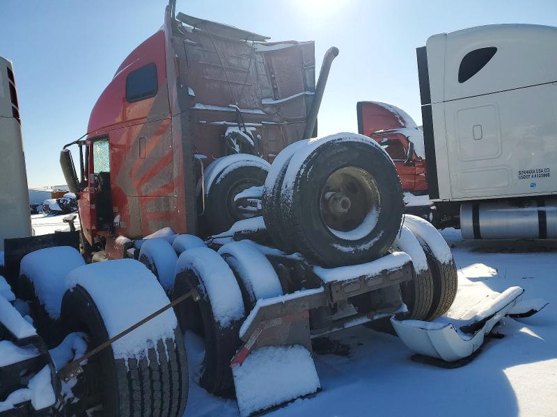 2015 Volvo Vnl მანქანა იყიდება აუქციონზე, vin: 4V4NC9TJ5FN917392, აუქციონის ნომერი: 74793155