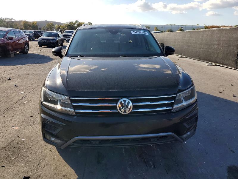 2020 Volkswagen Tiguan მანქანა იყიდება აუქციონზე, vin: 3VV3B7AX3LM017552, აუქციონის ნომერი: 98338115