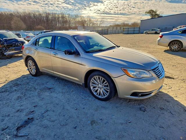 2013 Chrysler 200 მანქანა იყიდება აუქციონზე, vin: 1C3CCBCG5DN754758, აუქციონის ნომერი: 99859035
