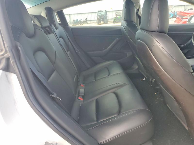 74960045 :رقم المزاد ، 5YJ3E1EA1KF401681 vin ، 2019 Tesla Model 3 مزاد بيع