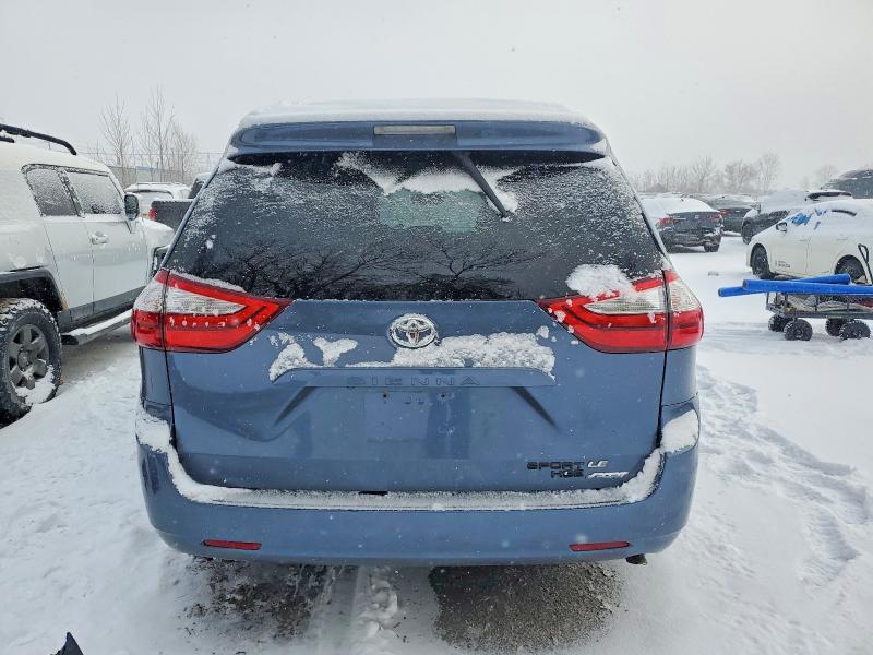 2015 Toyota Sienna მანქანა იყიდება აუქციონზე, vin: 5TDKK3DC1FS565503, აუქციონის ნომერი: 98424215