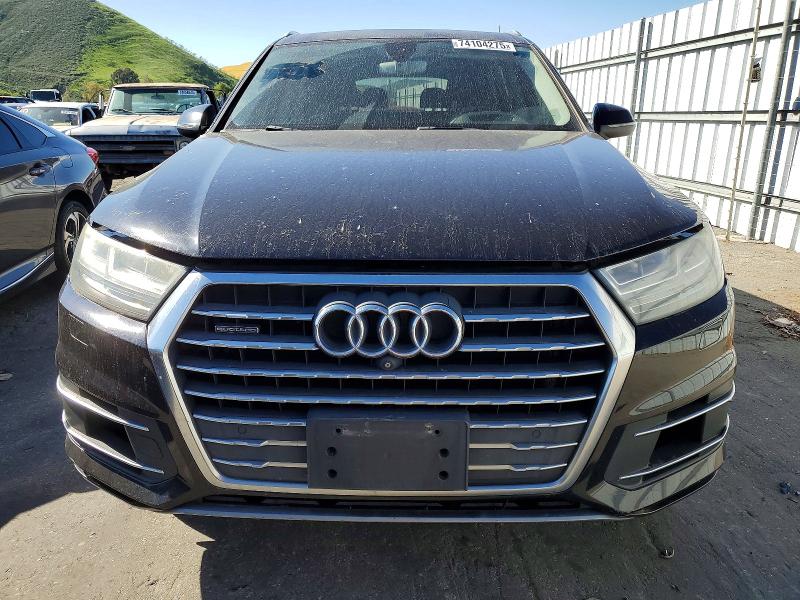 Продаж на аукціоні авто 2017 Audi Q7 Prestig, vin: WA1VAAF72HD001632, номер лоту: 74104275