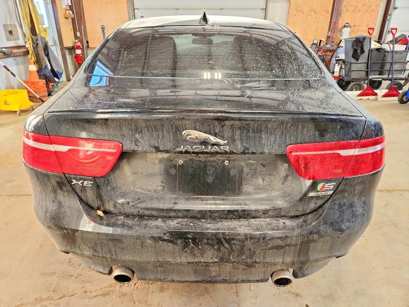 72651675 :رقم المزاد ، SAJAM4FV7JCP17161 vin ، 2018 Jaguar Xe مزاد بيع