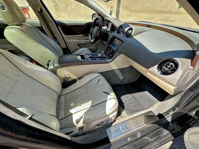2011 Jaguar Xjl მანქანა იყიდება აუქციონზე, vin: SAJWA2GB8BLV15633, აუქციონის ნომერი: 99837035