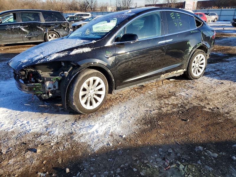 Продажа на аукционе авто 2017 Tesla Model X, vin: 5YJXCAE22HF038199, номер лота: 73910355